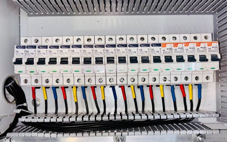 Brightwell electrician working in Rainham